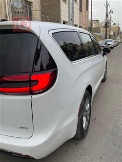 دودج كارافان